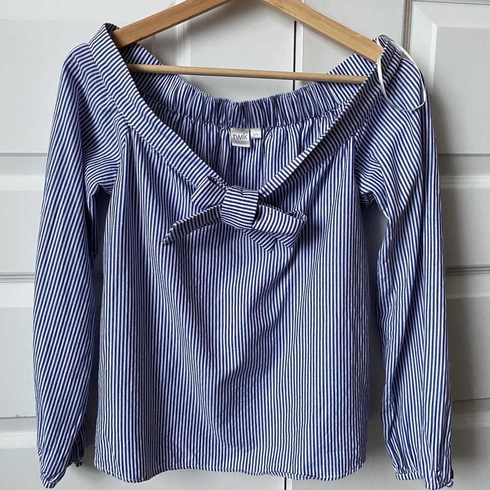 Twik off shoulder